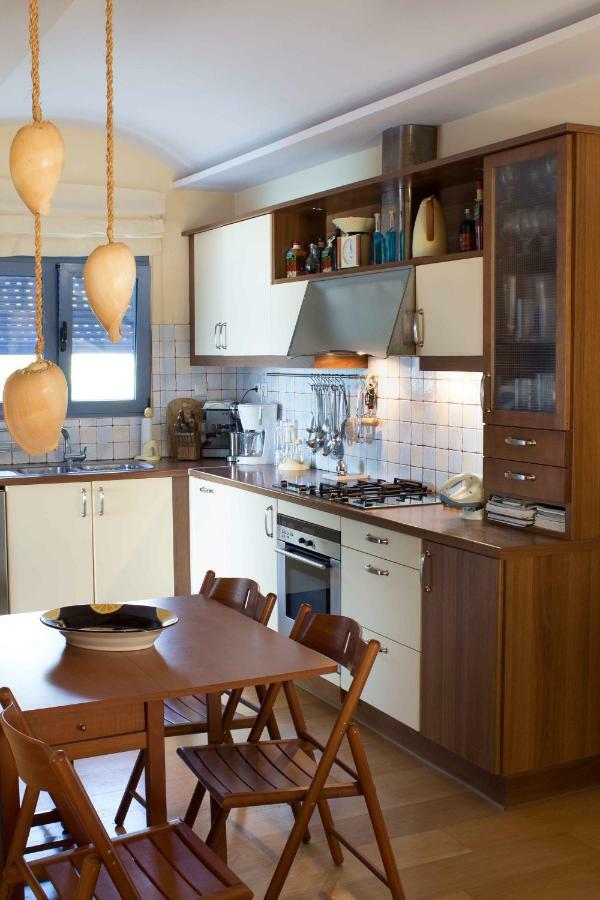 Villa Blue Island Артемида Екстериор снимка